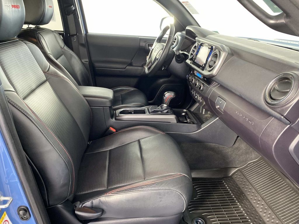 Used 2018 Toyota Tacoma TRD Pro AWD/4WD image 11