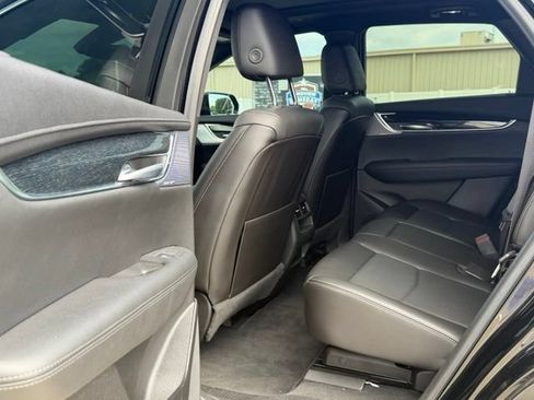 Used 2025 Cadillac XT5 Premium Luxury AWD/4WD image 13