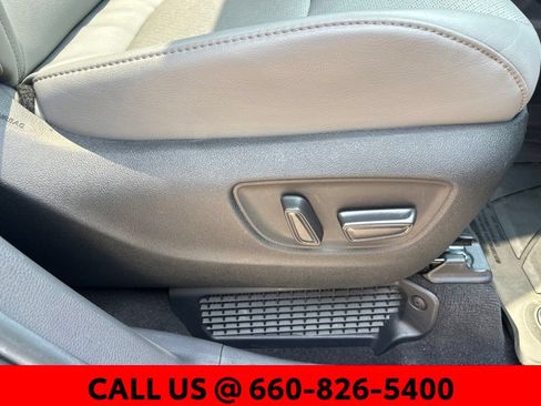 Used 2024 Toyota Sienna Limited AWD/4WD image 7