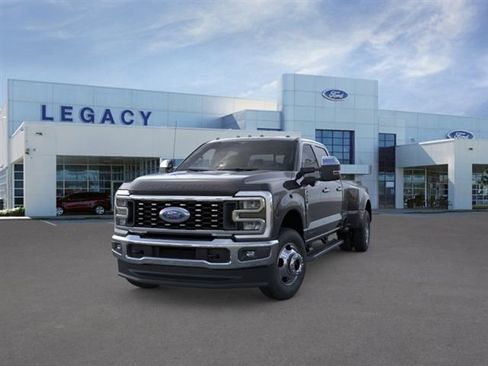 New 2026 Ford F350 Lariat w/ Chrome Package AWD/4WD image 2