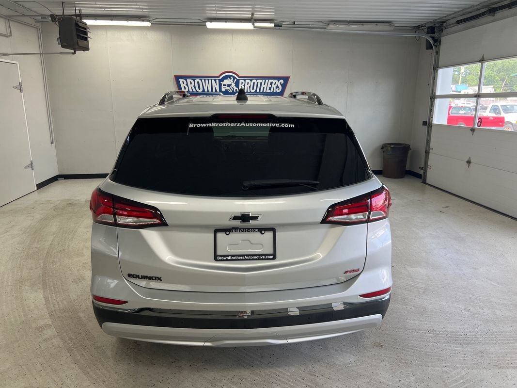 Used 2022 Chevrolet Equinox RS AWD/4WD image 3