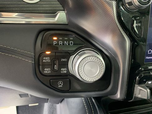 Used 2024 RAM 1500 Limited AWD/4WD image 23