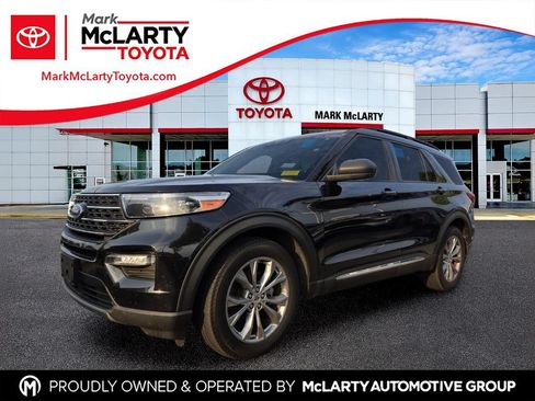 Used 2022 Ford Explorer XLT w/ Equipment Group 202A RWD image 1