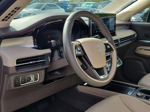 Certified 2023 Lincoln Corsair FWD image 9