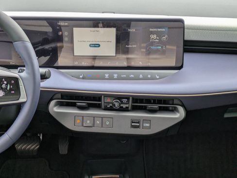 New 2026 Nissan Leaf Platinum+ image 21