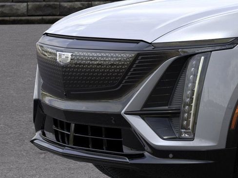 New 2025 Cadillac Lyriq Sport image 13