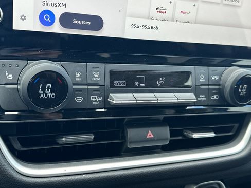 Used 2026 Toyota Grand Highlander XLE image 28