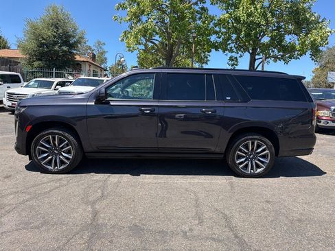 Used 2022 Cadillac Escalade ESV Sport Platinum AWD/4WD image 14