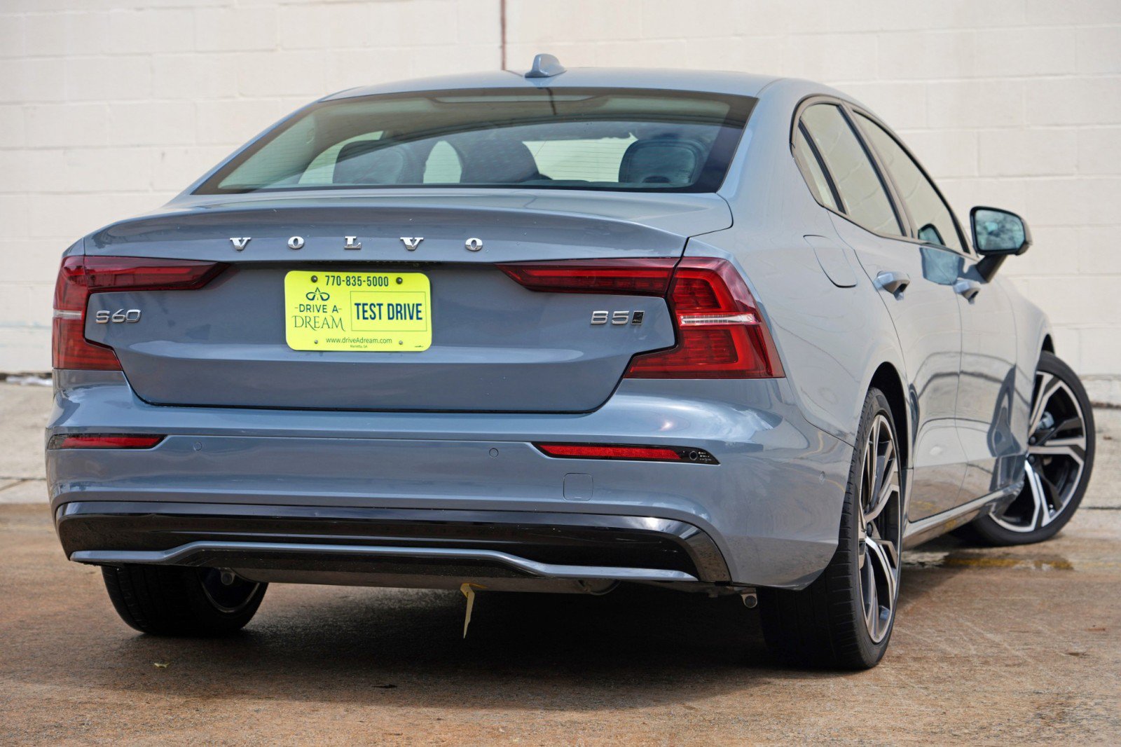 Used 2024 Volvo S60 B5 Plus AWD/4WD image 5