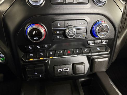 Used 2019 GMC Sierra 1500 AT4 w/ AT4 Premium Package image 15