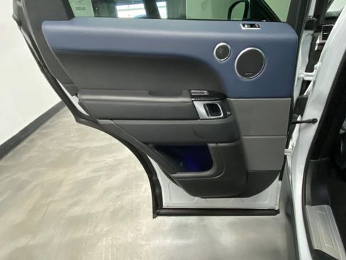 Used 2019 Land Rover Range Rover Sport Supercharged image 46