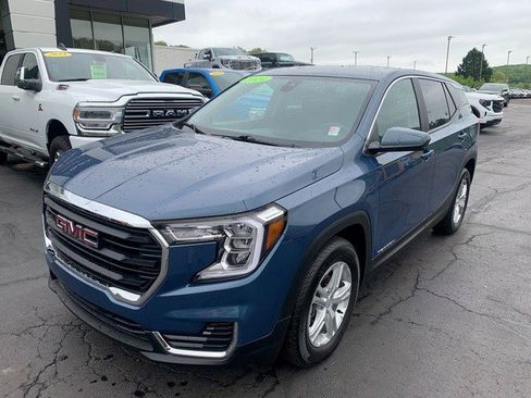 Certified 2024 GMC Terrain SLE FWD image 6