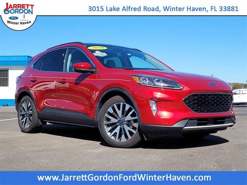 Used 2020 Ford Escape Titanium image 1