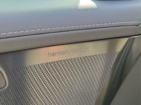 New 2026 Volvo XC90 B6 Plus w/ Protection Package Premier image 21