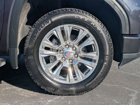 Used 2022 GMC Sierra 1500 Denali AWD/4WD image 9