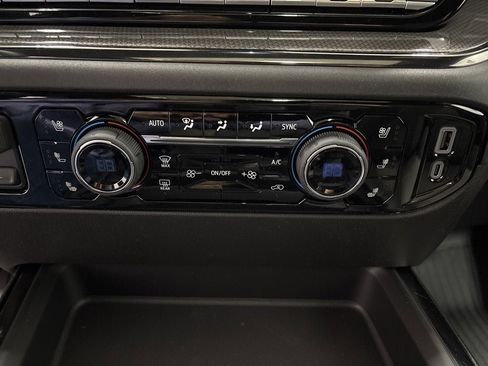 New 2026 Chevrolet Silverado 2500 ZR2 image 24