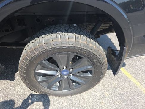 Used 2019 Ford F150 XLT w/ Equipment Group 302A Luxury AWD/4WD image 36