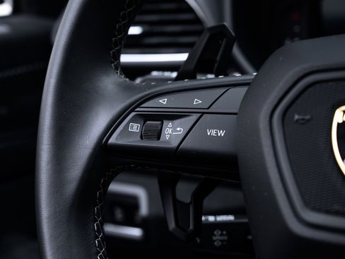 Used 2024 Lamborghini Urus Performante image 40