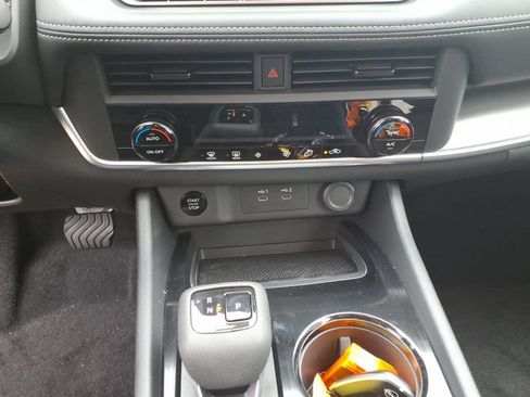 New 2026 Nissan Rogue SV AWD/4WD image 25