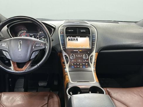 Used 2018 Lincoln MKX Reserve FWD image 21