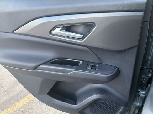 New 2026 Chevrolet Equinox EV LT image 30