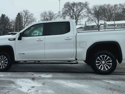 Certified 2022 GMC Sierra 1500 AT4 w/ Technology Package image 5