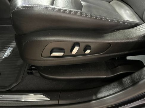 Used 2021 Cadillac XT5 Premium Luxury w/ LPO, Floor Liner Package AWD/4WD image 12
