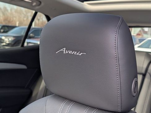 New 2026 Buick Envision Avenir image 7