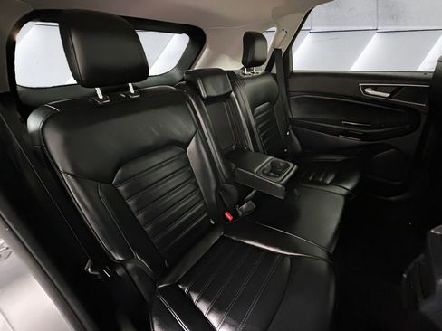 Used 2020 Ford Edge SEL image 16