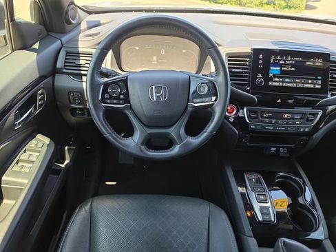 Used 2021 Honda Passport Touring image 10