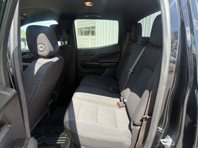 Used 2024 Chevrolet Colorado W/T RWD image 5