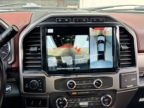 Used 2022 Ford F350 Platinum image 21