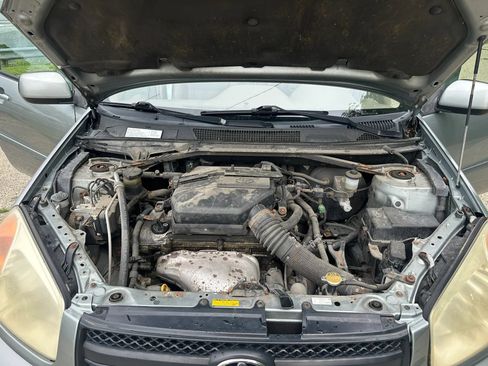 Used 2005 Toyota RAV4 4WD image 19