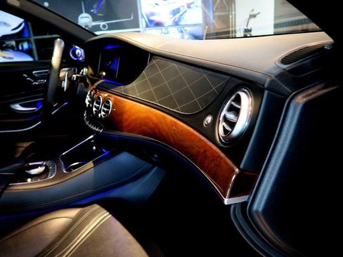 Used 2014 Mercedes-Benz S 63 AMG 4MATIC Sedan image 30