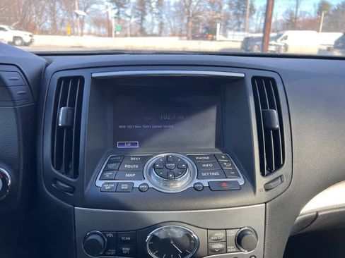 Used 2015 INFINITI Q40 AWD w/ Navigation Package image 11