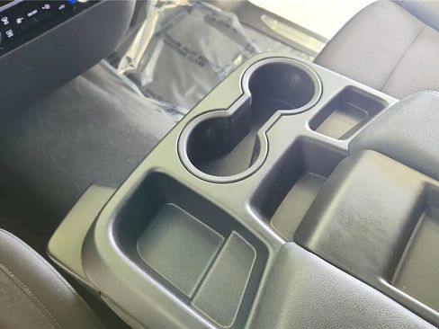 Used 2024 Chevrolet Silverado 1500 LT image 26