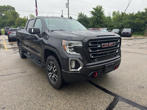 Used 2020 GMC Sierra 1500 AT4 w/ AT4 Premium Package AWD/4WD image 3