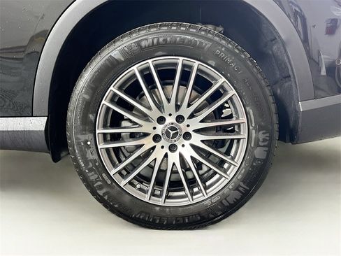 New 2025 Mercedes-Benz GLC 300 4MATIC image 31