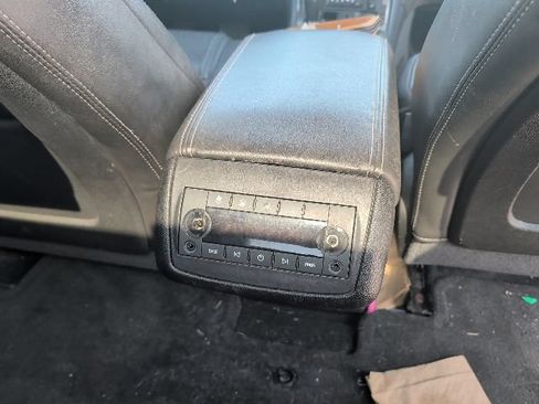 Used 2016 GMC Acadia SLT w/ Technology Package FWD image 15