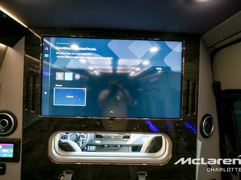 Used 2023 Mercedes-Benz Sprinter 3500 image 22