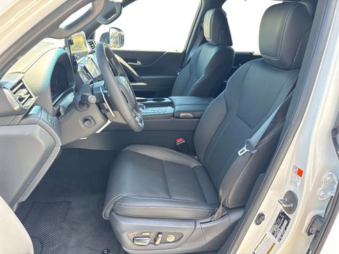 New 2026 Lexus LX 700h Luxury AWD/4WD image 22