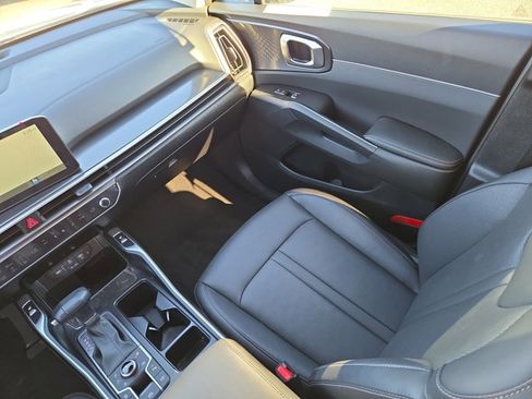 New 2025 Kia Sorento EX w/ Panoramic Sunroof Package image 16