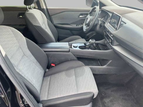 Used 2023 Nissan Rogue SV image 9