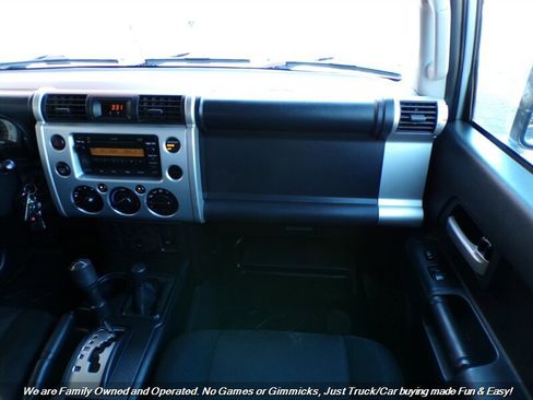 Used 2007 Toyota FJ Cruiser 4WD image 27
