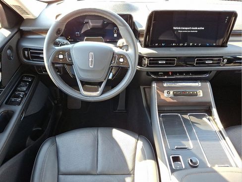New 2025 Lincoln Aviator Reserve image 8