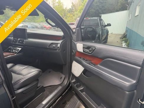 Used 2023 Lincoln Navigator L Reserve w/ Equipment Group 201A AWD/4WD image 11