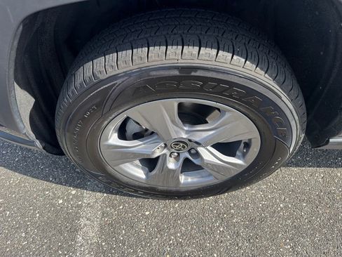 Used 2024 Toyota RAV4 XLE image 16