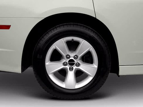 Used 2013 Dodge Charger SE RWD image 14