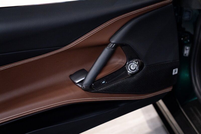 Used 2023 Ferrari 812 GTS RWD image 15