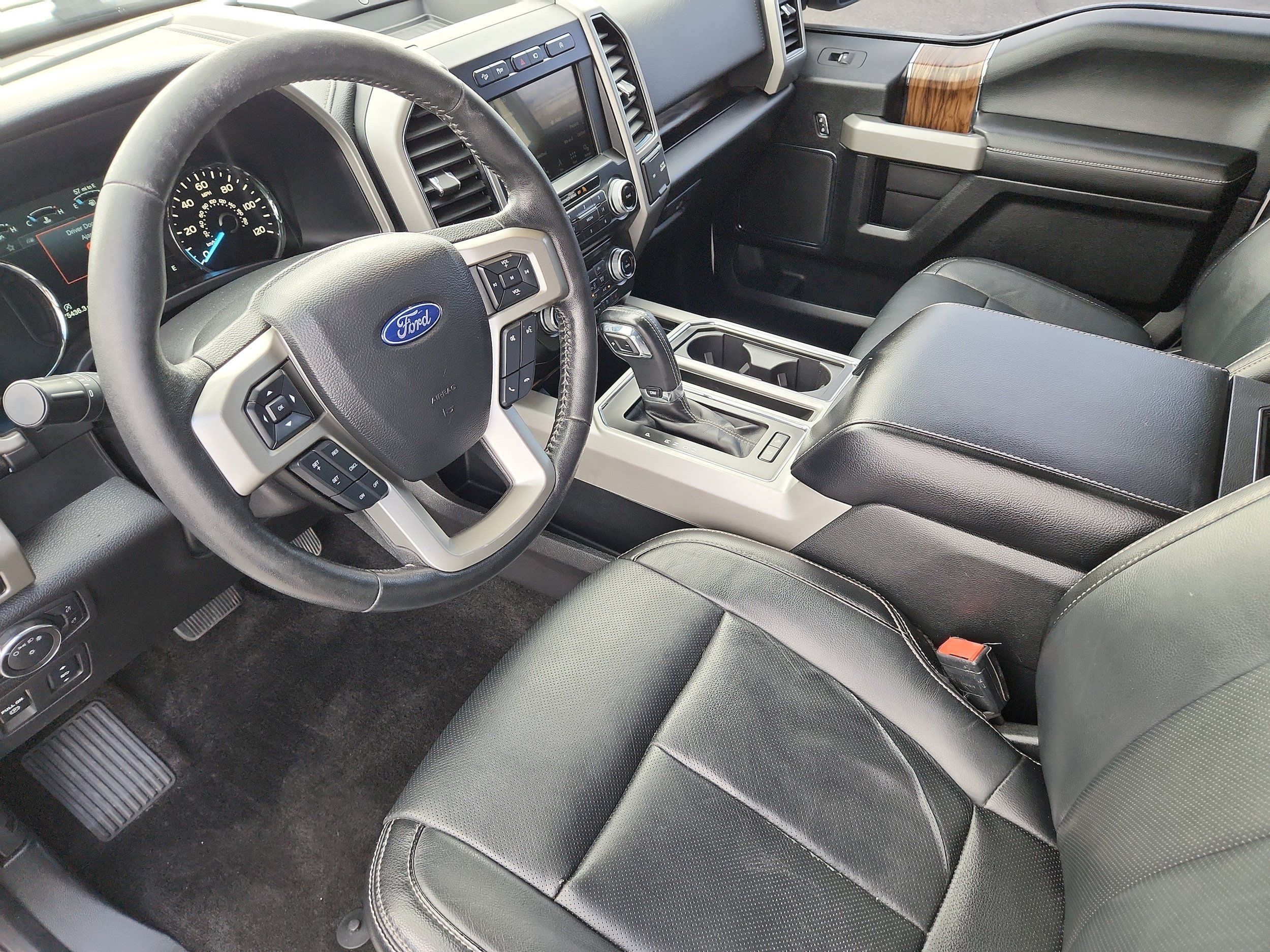 Used 2018 Ford F150 Lariat w/ Equipment Group 502A Luxury AWD/4WD image 9